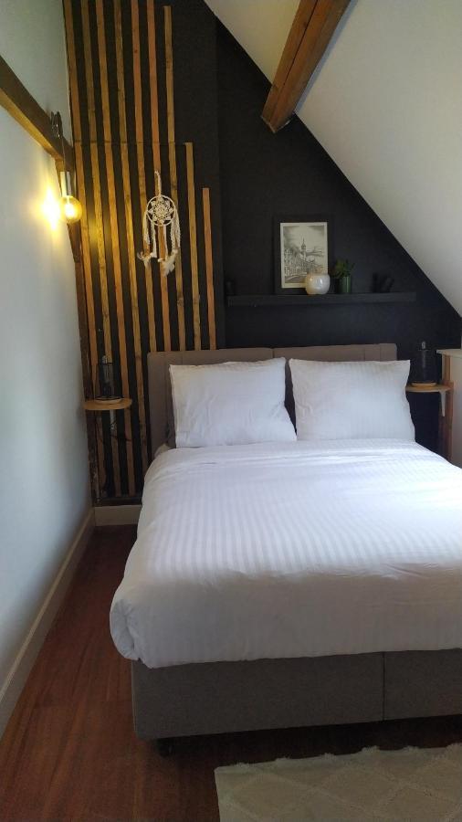 Apartamento Loft De La Raquette Mons Exterior foto